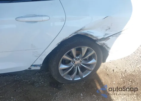 2015 Chrysler 200 S из США, поврежденный, VIN 1C3CCCBG7FN528313